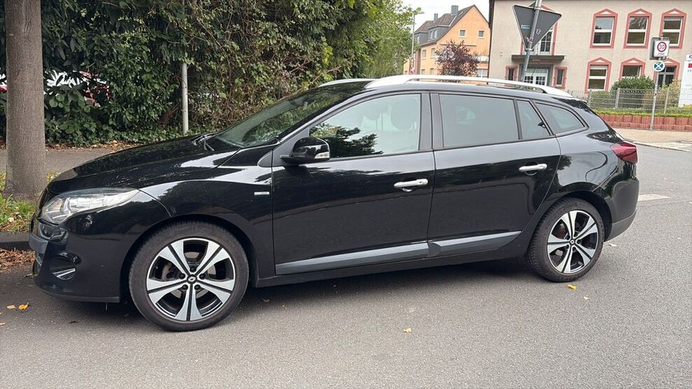 Renault Megane 146.500 km 5.300 € Bochum 44789