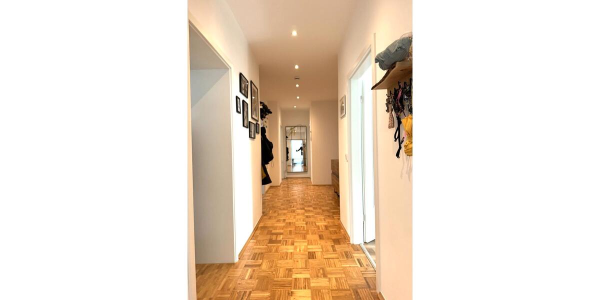 Etagenwohnung Oberhausen - 4 Zimmer, 122 m&sup2;, 900&euro; | Angebot:26588337