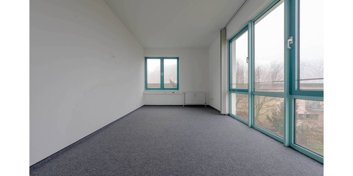 Gewerbeobjekt Lünen Brambauer - 3 Zimmer, 250 m&sup2;, 2.402&euro; | Angebot:23958187