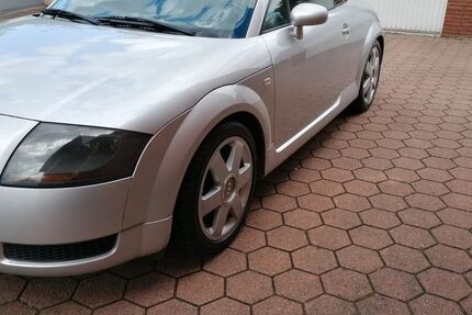 Audi TT 158.525 km 5.400 € Essen 45355