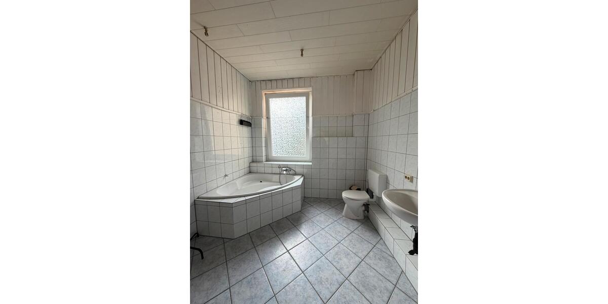 Etagenwohnung Hagen Hagen-Mitte - 4 Zimmer, 100 m&sup2;, 700&euro; | Angebot:27578003