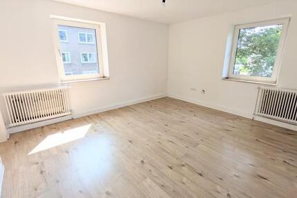 **Einziehen und wohlfühlen! +neues Tageslichtbad +frisch gestrichen +neuer Laminat +eigener Garten** zimmer