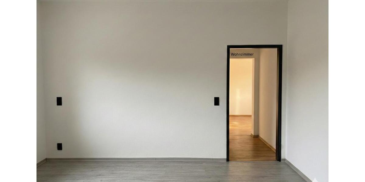 Moderne Wohnung, ca. 65 m² – frisch renoviert mit Garage & Keller 3 zimmer