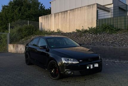 VW Jetta 191.404 km 8.000 € Dortmund 44379