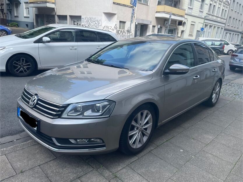 VW Passat 185.000 km 9.499 € Essen 45145