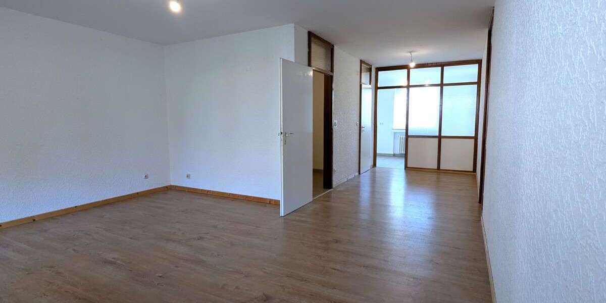 Etagenwohnung Bochum Laer - 3 Zimmer, 83 m&sup2;, 700&euro; | Angebot:26445454