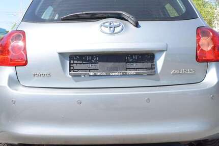 Toyota Auris 124.239 km 4.990 &euro; Dortmund 44379