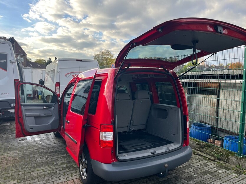 VW Caddy 192.000 km 4.000 € Essen 45121