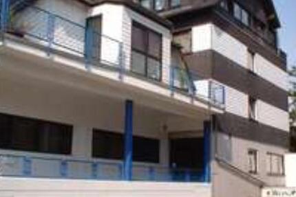 Ebenerdiges kleines Lager ohne Stufen und guter Anbindung zimmer