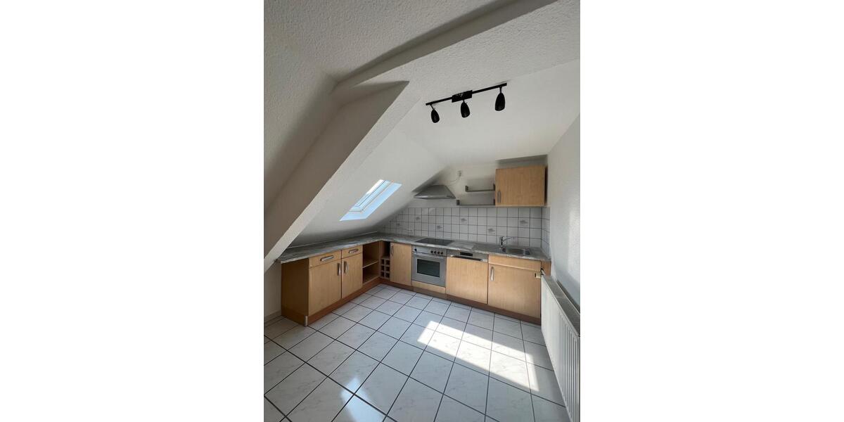 Dachgeschoßwohnung Oberhausen Rothebusch - 2 Zimmer, 37 m&sup2;, 530&euro; | Angebot:27618415
