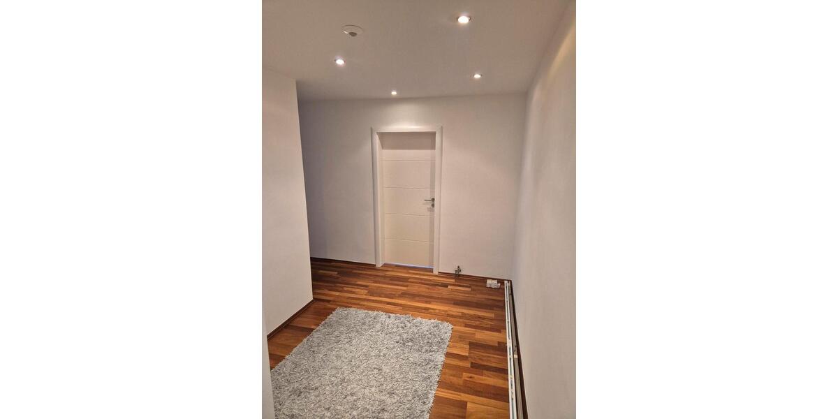 Etagenwohnung Wuppertal Eckbusch - 3 Zimmer, 96 m&sup2;, 252.000&euro; | Angebot:25636924