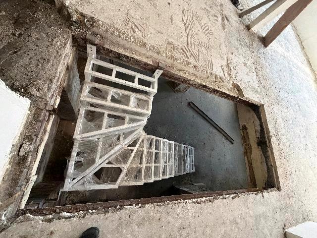 Schnäppchen für Handwerker zum Wohnen und Arbeiten zimmer