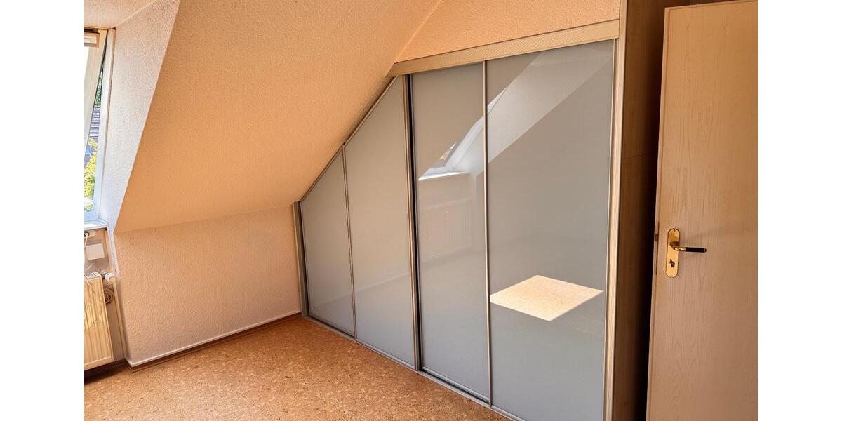 Dachgeschoßwohnung Dortmund Brackel - 3 Zimmer, 92 m&sup2;, 229.000&euro; | Angebot:27295880