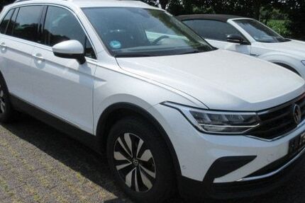 VW Tiguan 28.150 km 31.988 € Bergkamen 59192