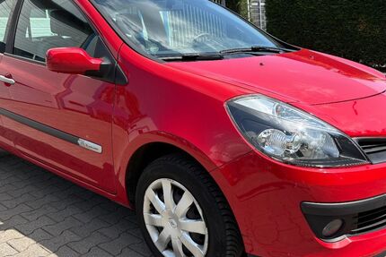 Renault Clio 115.000 km 3.190 &euro; Oer-Erkenschwick 45739