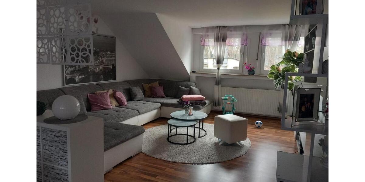Dachgeschoßwohnung Dortmund Brackel - 3.5 Zimmer, 83 m&sup2;, 800&euro; | Angebot:27536439