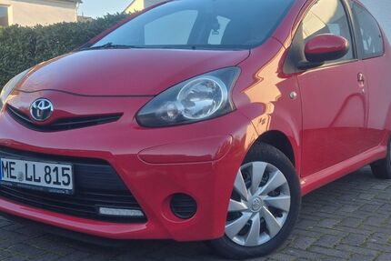 Toyota Aygo (X) 92.000 km 4.690 &euro; Dortmund 44139