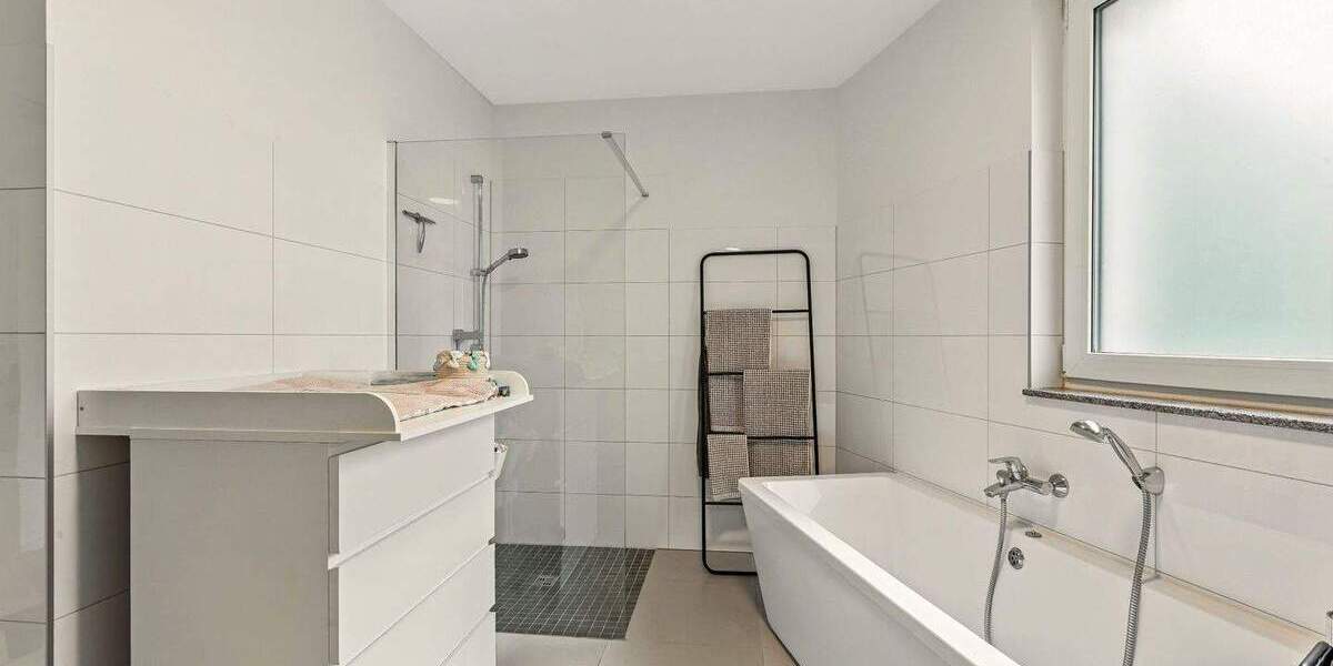 Etagenwohnung Dortmund Schüren - 2 Zimmer, 95 m&sup2;, 429.000&euro; | Angebot:24037095