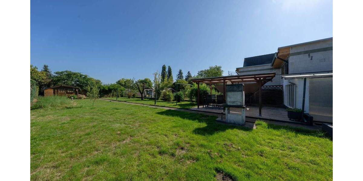 Renovierte Doppelhaushälfte mit Garten und Garage in zentrumsnaher Lage von Lünen 3 zimmer