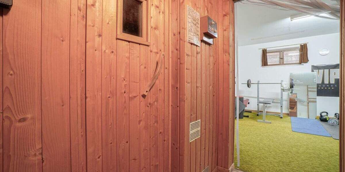 Etagenwohnung Mülheim an der Ruhr Saarn - 3 Zimmer, 94 m&sup2;, 1.300&euro; | Angebot:25399868