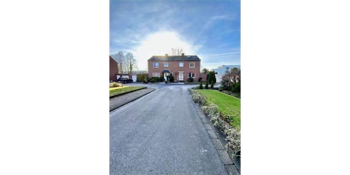 GENIESSEN SIE ZENTRALITÄT UND EIN GROSSZÜGIGES WOHNEN! 5 zimmer