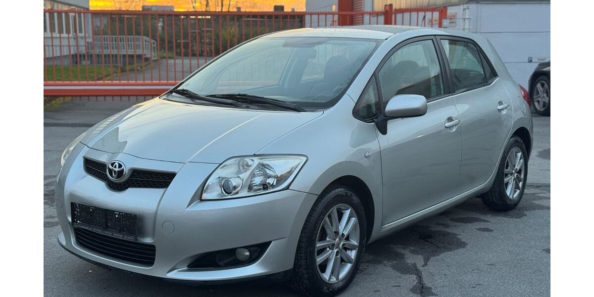 Toyota Auris 157.000 km 4.990 € Herten 45701