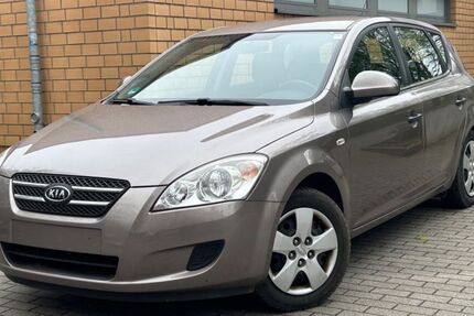 Kia ceed / Ceed 192.454 km 3.450 &euro; Essen 45326