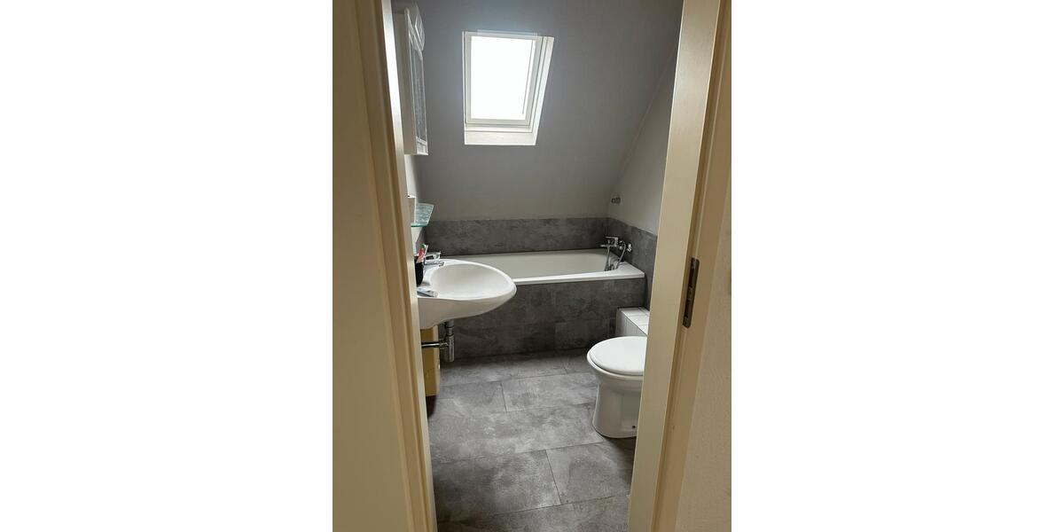 Dachgeschoßwohnung Marl Alt-Marl - 3 Zimmer, 63 m&sup2;, 600&euro; | Angebot:25171873