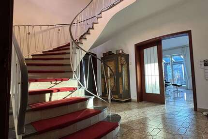 Haus zum Kaufen in Dortmund 1.180.000 € 265 m² 9 zimmer