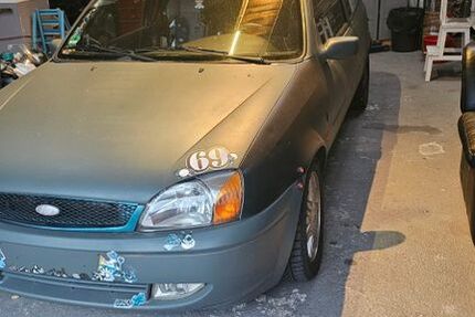 Ford Fiesta 155.000 km 2.500 &euro; Wuppertal 42277