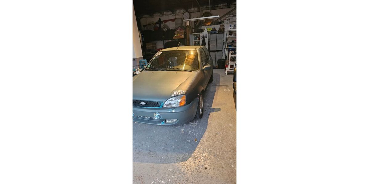 Ford Fiesta 155.000 km 2.500 &euro; Wuppertal 42277