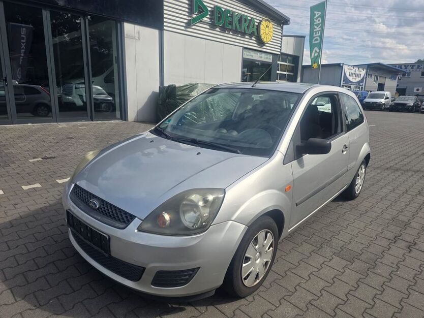 Ford Fiesta 191.000 km 1.450 € Bottrop 46238