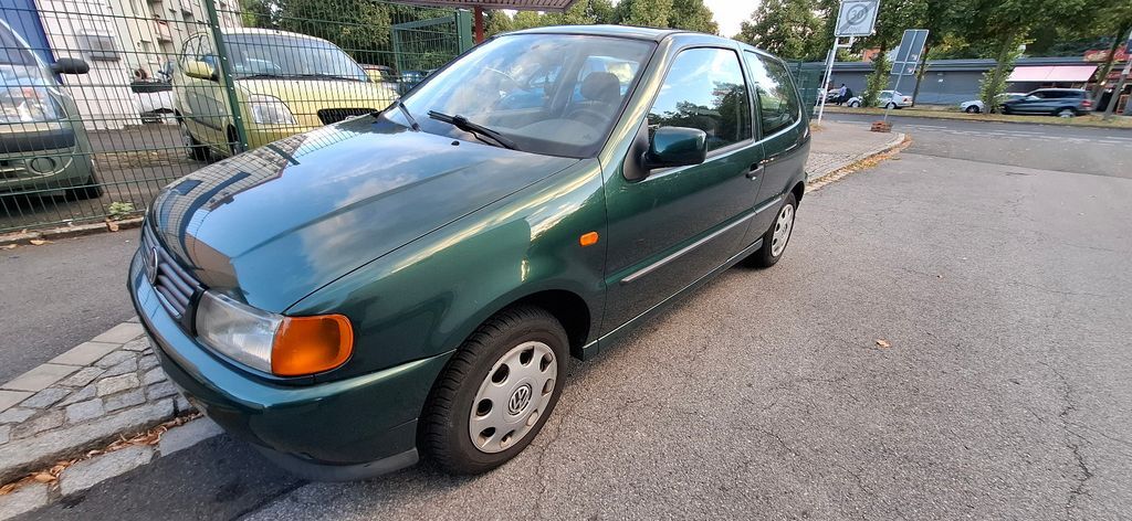 VW Polo 80.050 km 2.490 € Dortmund 44339