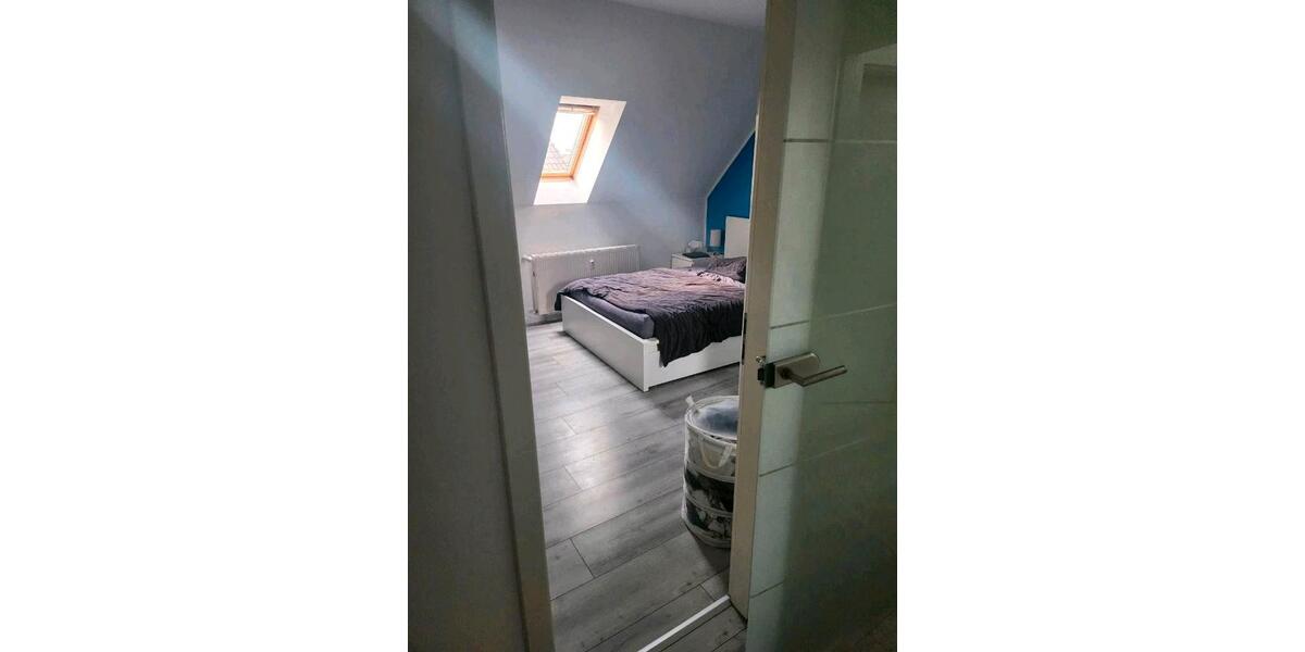 Dachgeschoßwohnung Dortmund Brackel - 3.5 Zimmer, 95 m&sup2;, 1.300&euro; | Angebot:26432429
