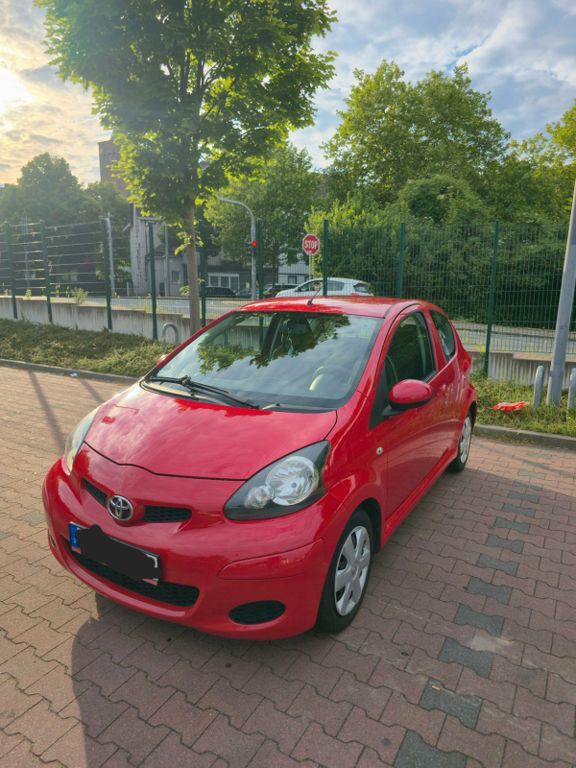 Aygo (X)