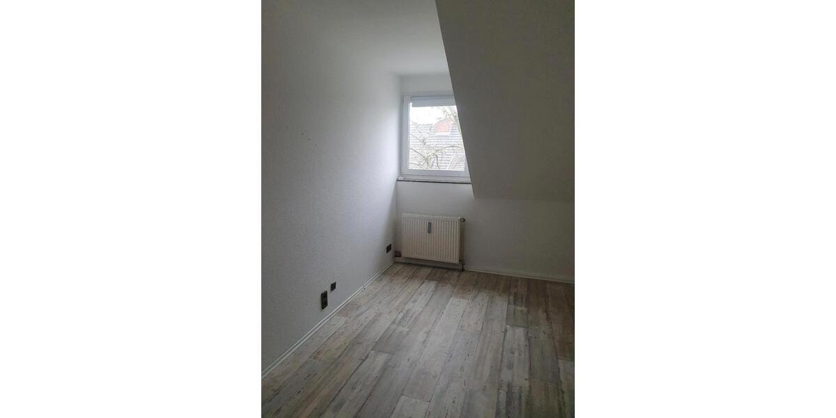 Dachgeschoßwohnung Herten Bertlich - 4 Zimmer, 89 m&sup2;, 650&euro; | Angebot:25978255