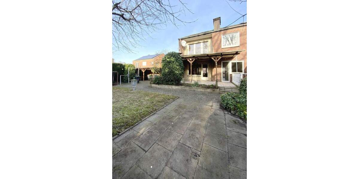 GENIESSEN SIE ZENTRALITÄT UND EIN GROSSZÜGIGES WOHNEN! 5 zimmer