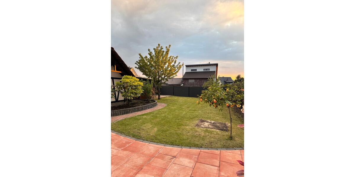 Einfamilienhaus Essen Stadtbezirk VI - 3 Zimmer, 84 m&sup2;, 1.280&euro; | Angebot:26568104