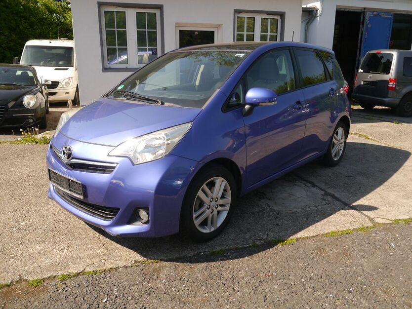 Toyota Verso-S 92.000 km 6.990 € Wuppertal 42329