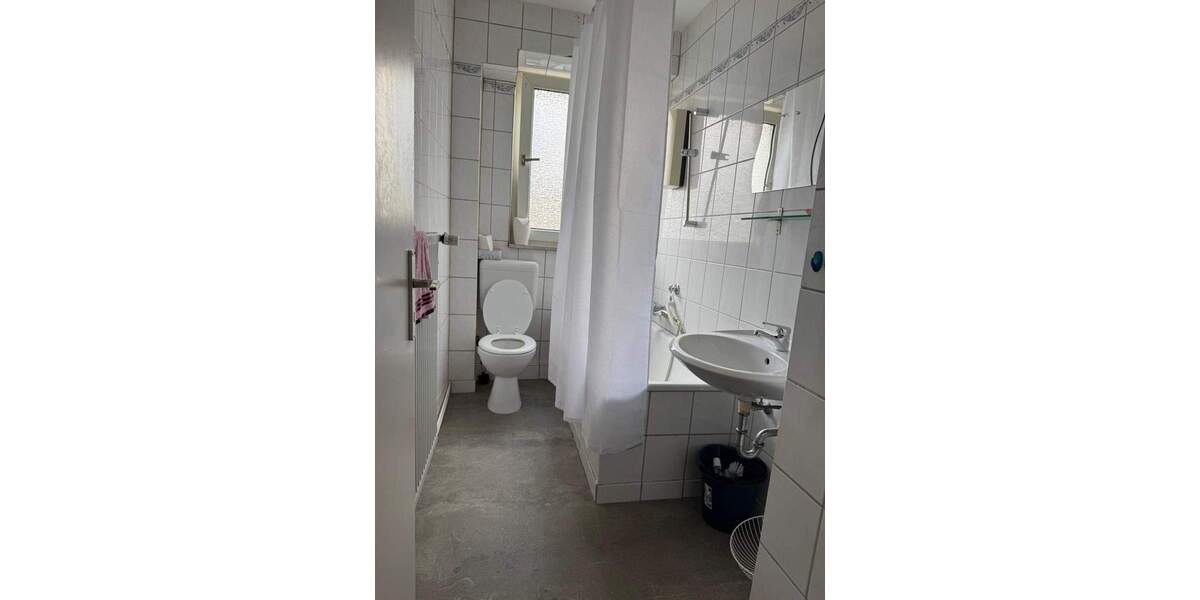 Etagenwohnung Gelsenkirchen Rotthausen - 2 Zimmer, 65 m&sup2;, 590&euro; | Angebot:25803365