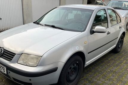 VW Bora 218.000 km 1.000 &euro; Essen 45307