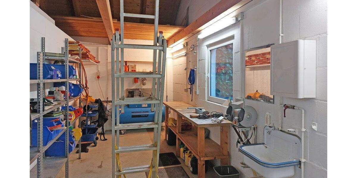 Einfamilienhaus Witten / Stockum Stockum - 7 Zimmer, 154 m&sup2;, 475.000&euro; | Angebot:24042001