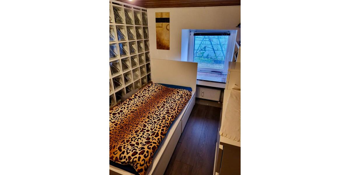 Dahlhausen: Renovierte 3,5 Zimmer EG Wohnung mit Terrasse 3.5 zimmer