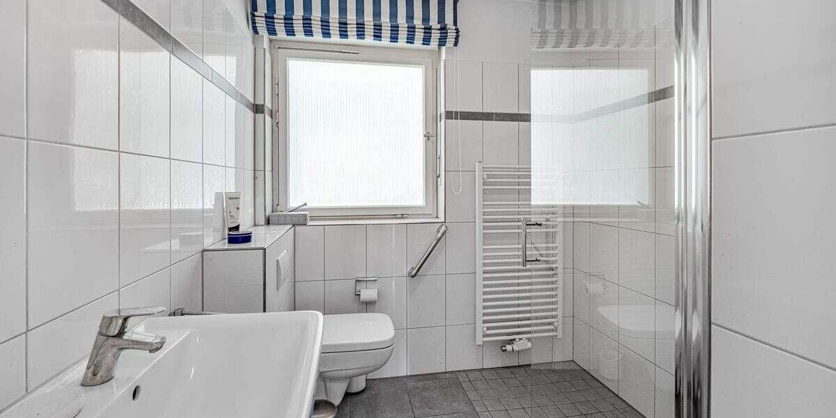 Einfamilienhaus Bochum Stiepel - 6 Zimmer, 156 m&sup2;, 699.000&euro; | Angebot:24483033