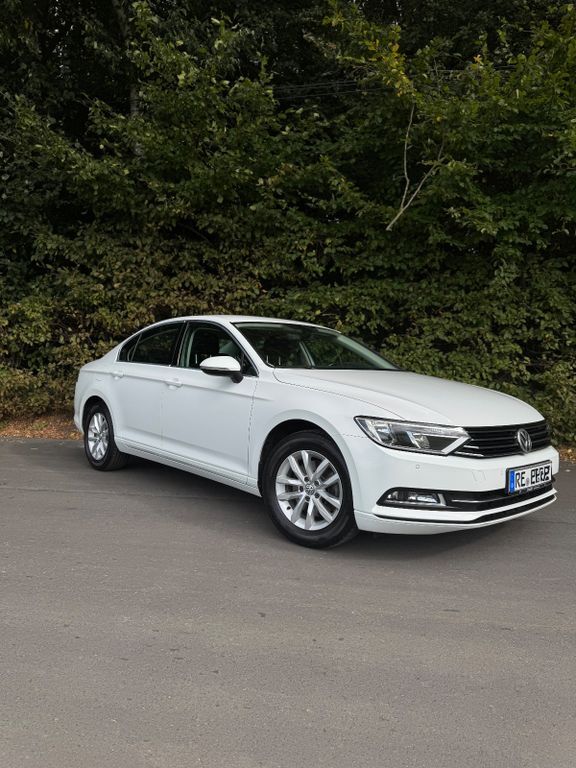 VW Passat 105.100 km 17.199 € Marl 45770
