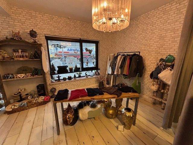 Neues Jahr, neues Glück! Wünderschönes Ladenlokal, 88 m², sucht neue Mieter!!! Büro - Praxis - Kita - Boutique, alles ist möglich! 3 zimmer