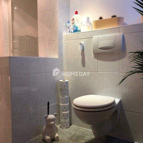 Vermietete Dachgeschosswohnung mit 4 Zimmern und schöner Ausstattung in Herne-Süd 4 zimmer