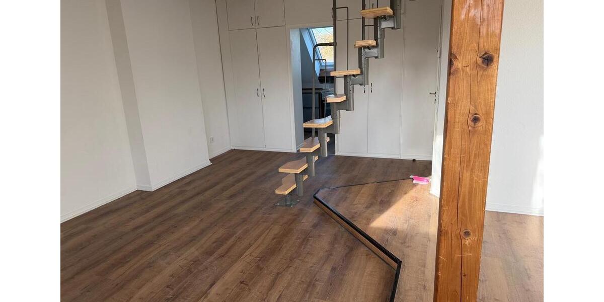 Dachgeschoßwohnung Bochum Bochum-Mitte - 2 Zimmer, 50 m&sup2;, 550&euro; | Angebot:25780025