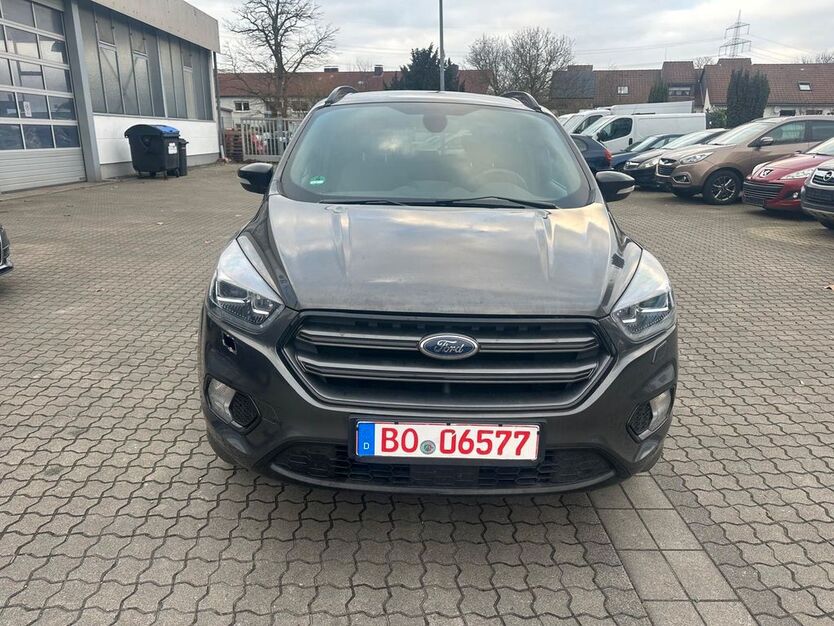 Ford Kuga 74.000 km 12.800 € Bochum 44866