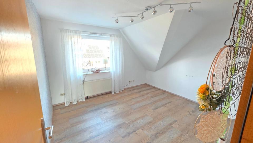 Etagenwohnung Dortmund Brackel - 3 Zimmer, 83 m&sup2;, 995&euro; | Angebot:25647922